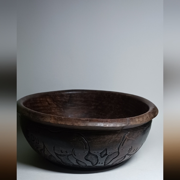 African Wood Bowl Hand Carved Safari Rhinoceros Elephant Ebony South Africa 11.5 - Picture 7 of 8